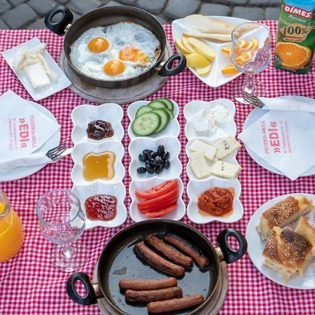 Saray Hotel Prizren Luaran gambar