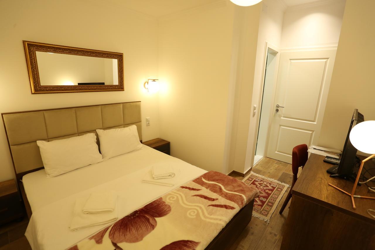 Saray Hotel Prizren Luaran gambar