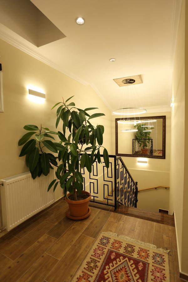 Saray Hotel Prizren Luaran gambar